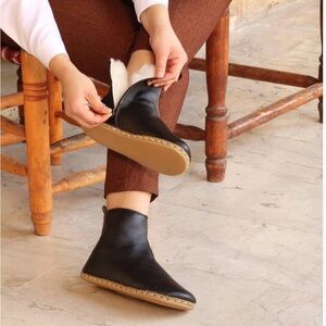 Nefes Barefoot Hiking Leather Boots Women's Black